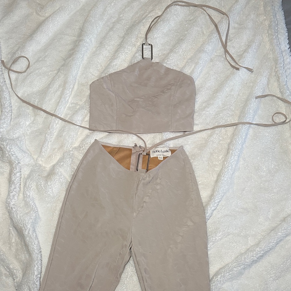 Selfie Leslie Taupe cropped top & low rise pant Set